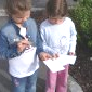 Libération des nos coccinelles par Margaux et Axelle